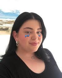 Keely Robinson's Instagram, Twitter & Facebook