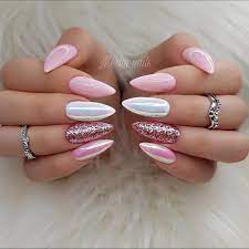Ongle en gel semi permanent. Roze Gelnagel 40 Ideeen Voor Een Perfecte Nail Art Vernis A Ongles Rose Ongle En Gel Rose Jolis Ongles