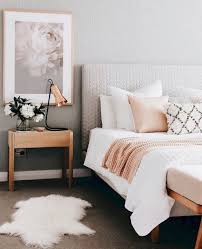 No matter how tiny that studio apartment is, nothing beats having your own space. 36 Stunning Bedroom Decoraion Ideas Home Bestiest Apartment Bedroom Decor Small Apartment Bedrooms Bedroom Design