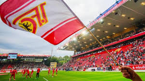 Wie die eisernen am mittwoch mitteilen, sei eine entsprechende rückkaufoption gezogen worden. 1 Fc Union Berlin Neuigkeiten Und Nachrichten