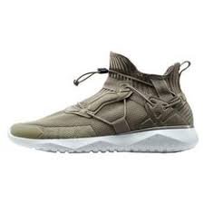 Vessi are the world's first 100% waterproof knit shoes. Knit Shoes