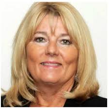 SILLY SEASON SHOCK!!! TEEN ACTIVIST TAKING DOWN SLEAZE SCUMMIT COUNCIL LADY  OVER 'CRYING BABY' COMMENT DIRECTED TOWARD FIREFIGHTERS!!!