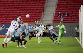 Guido rodríguez le entrega el triunfo a argentina en apagado duelo contra uruguay. N75seeju3svkhm