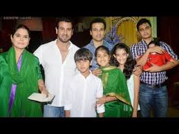 Ronit Roy Family Photos Father Mother Spouse Son Daughter Photos 2108 Hd Youtube Ronit and his first wife joanna separated when his daughter ona was quite.
