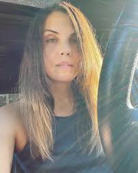 A quick hi. I hope everyone is having a good week.