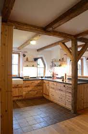 ihren kuchentraum aus echtem altholz individuelle kuchen aus unser werkstatt schreinerei sedlmeier rott a haus kuchen bauernhaus design individuelle kuchen