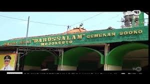 Tempat wisata di mojokerto jatim paling keren. Wisata Religi Islam Masjid Tua Gemekan Mojokerto Di Tengah Tengah Mayoritas Hindu Dan Buda Youtube