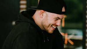 Fundraiser by Rob Burnell : Help Local Artist Achieve His Dream