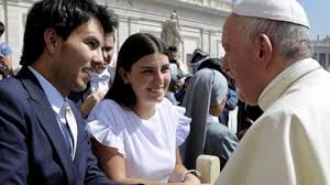 He had at least 4 relationship before carola martínez. F1 2020 Checo Perez Y Carola Reciben La Bendicion Del Papa Marca Claro Mexico