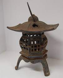 Antique Japanese Cast Iron Footed Pagoda Lantern Vintage Home Garden Decor Vintage House Pagoda Lanterns Iron Lanterns