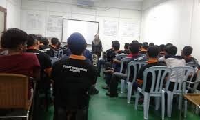 Pusat latihan kemahiran ikhtisas merupakan salah satu institusi pendidikan seni kulinari bagi melahirkan graduan yang ingin memiliki laluan kerjaya yang dinamik dan cemerlang. Ceramah Aadk Pusat Kemahiran Azuryn Facebook