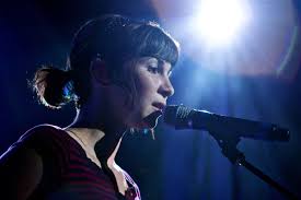 Kim Walker Smith Is One Of The Senior Leaders In The Jesus Culture Movement And Has Been Leading Worship At Her Home Chu Jesus Culture Kim Walker Walker Smith