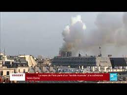 Camion en feu voiture en feu maison en feu gilet jaune pompier feu incendie voiture incendie maison france incendie france incendie notre dame incendie paris paris dame notre notre dame incendie video2ouf. En Direct Incendie En Cours A La Cathedrale Notre Dame De Paris Youtube