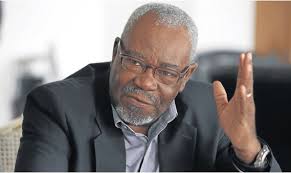 Sou um patriota, nacionalista e por ideologia sou um revolucionário"