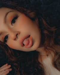 April Flores (@lil.apy) • Instagram photos and videos