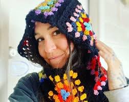 Robyn Gurinskas (RobNbuckets)