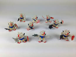 收藏編號 g780110 型號尺寸 bandai next扭蛋初代鋼彈x9 購入地點 露天拍賣心得 一次滿足你所有初剛扭蛋的願望 剛好在露天看到這組 9隻老蛋 實在太可愛 失手買下去 哈哈 baby mobile gundam baby