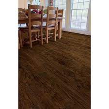 Trafficmaster Handscraped Saratoga Hickory 7 Mm Thick X 7 2 3 In Wide X 50 5 8 In Length Laminate Flooring 24 17 Laminate Flooring Flooring Hardwood Floors