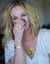 Isabel Adrian kom från ingenstans