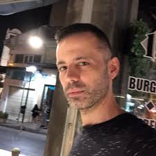 What a great rig. A smart solution for carrying that giant camera like that