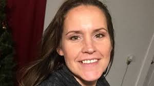 Fundraiser for Cassie Clark by Sabrina Robinson : Expenses while Sara heals 