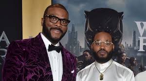 يدعي تايلر بيري أنه ساعد ريان كوجلر في الحصول على صفقة ملكية 