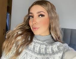 Valery Rodriguez's Instagram, Twitter & Facebook