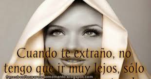 Cuando Te Extrano No Tengo Que Ir Muy Lejos Solo Tengo Que Mirar Dentro De Mi Corazon Porque Ahi Es Dond Te Extrano Frases Bonitas Cuando Extranas A Alguien