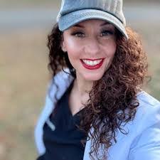 Tracy Bingaman's Instagram, Twitter & Facebook