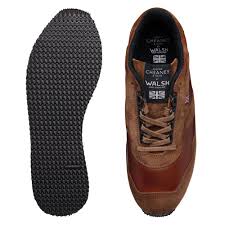 The imdt have dog trainer courses in england and other countries, providing accredited dog trainer qualifications. Cheaney X Walsh 1948 Unisex Trainer In Ginger Pull Up Leather Brownsuede