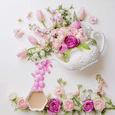 would you like a cup of flower tea have a beautiful day ほとんど毎日撮っていてもまだまだたりないぐらいバラも紅茶も写真も好き 見ていただいてありがとうございます tea teati blommor bilder fjarilar