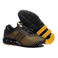 Economisez avec notre option de livraison gratuite. Homme Adidas Porsche Design Sport Bounce S2 Chaussure De Running Noir Et Jaune D Or Solde Fancy Shoes Sneakers Kinds Of Shoes