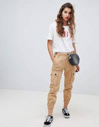 Bershka Black Cargo Pants With Chain Bershka Cargo Pants Cargo Pants Women Outfit Cargo Pants Women Bershka Outfit