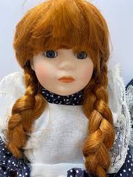 LA COLECCIÓN PROMENADE MUÑECA DE PORCELANA COLECCIONA DE 40 CM DE ALTURA  CON CAJA IMOGEN : Amazon.es: Hogar y cocina