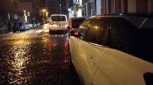 La jeune femme avait été retrouvée la semaine dernière, dans son appartement de la rue cathédrale, les bras ligotés, tuée d'une balle dans la tête. Jeune Femme Tuee A Liege Peut On Parler De Crime D Honneur Rtc Tele Liege