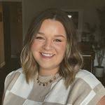 Brittany Hirsch's Instagram, Twitter & Facebook