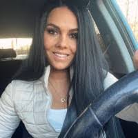 Melissa Mendel's Instagram, Twitter & Facebook