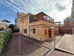 Vendita Appartamento Roma. Bilocale in via di Torrevecchia 205. Primo  piano, con balcone, riscaldamento autonomo, rif. 116580345