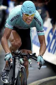 Once lance armstrong returned to racing in 1998 after his battle with cancer, it was clear that his biggest cycling rival would be jan ullrich. Jan Ullrich Ciclista Aleman Ganador Del Tour De Francia Y Del Campeonato Del Mundo De Ciclismo En Ruta Ent Road Bike Cycling Cycling Design Cycling Pictures