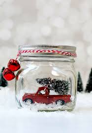5 minutes diy christmas luminaries from today's creative life. 54 Mason Jar Christmas Crafts Fun Diy Holiday Craft Projects