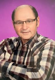 Karen Dick's Instagram, Twitter & Facebook