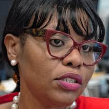 Amherst superintendent: Licensed teachers considered first