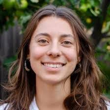 Linda Hoang's Instagram, Twitter & Facebook