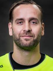 Allison Pineau Biography