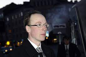 Siihen myös voitaisiin vaikuttaa poliittisilla päätöksillä, ja sen suhteen kaikki muut puolueet ovat erilaisella linjalla. Perussuomalaisten Johtoon Pyrkivan Jussi Halla Ahon Rankka Nuoruus Tunsin Olevani Sadistisen Kiusaamisen Kohteena