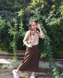  Cewek B Seragam