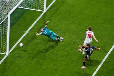 England vs Argentina Highlights – Lionel Messi sparkes as Argentina reaches FIFA World Cup final with 2-1 win - Sportstar