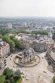 Feb 25, 2021 · france, a western european country that includes several overseas territories and regions, has 640,679 km2 (247,368 sq mi). Lille In Frankreich Top Sehenswurdigkeiten Reisetipps Tolle Restaurants