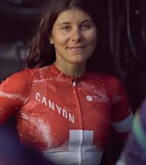 Santini is official clothing provider of tour de suisse. Rad Net De Content
