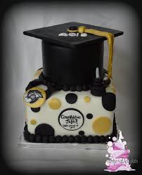 Black And Gold Graduation Party Decorations Pin By Party Delights On Graduation Cakes Graduation Cakes Graduation Treats High School Graduation Party Decorations